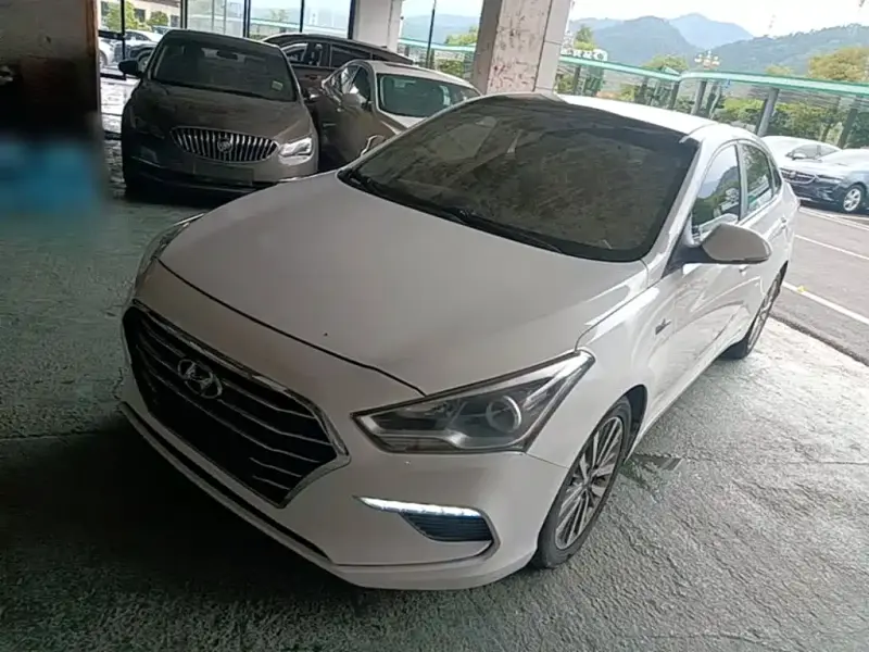 Hyundai Mistra