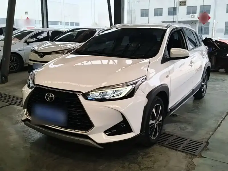 Toyota Yaris L