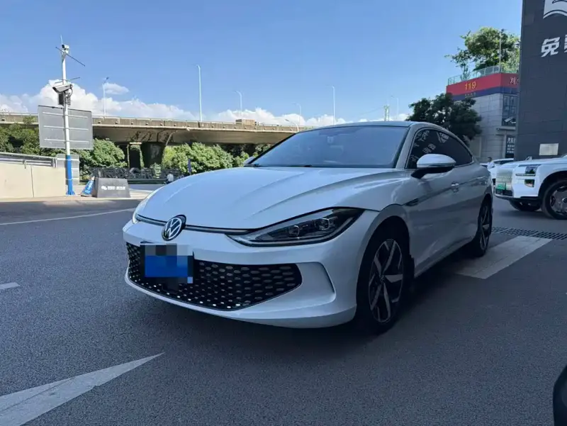 Volkswagen Lamando