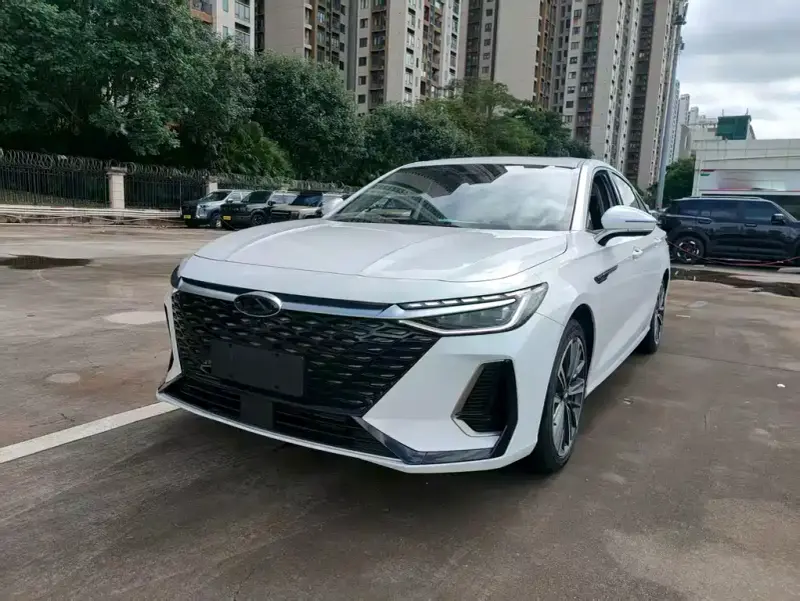 Chery Arrizo 8