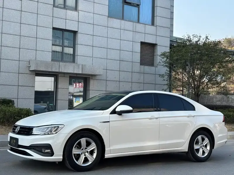 Volkswagen Lamando
