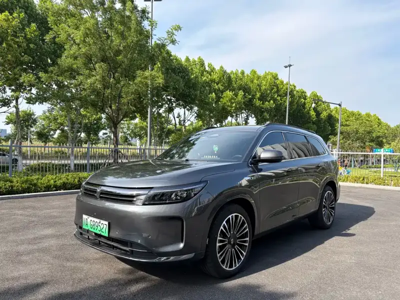 AITO M7