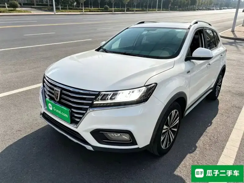 Roewe MG HS (RX5)