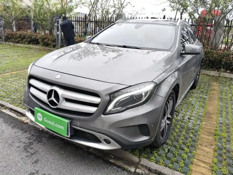 Mercedes-Benz GLA