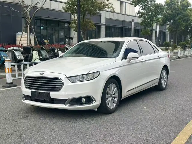 Ford Taurus