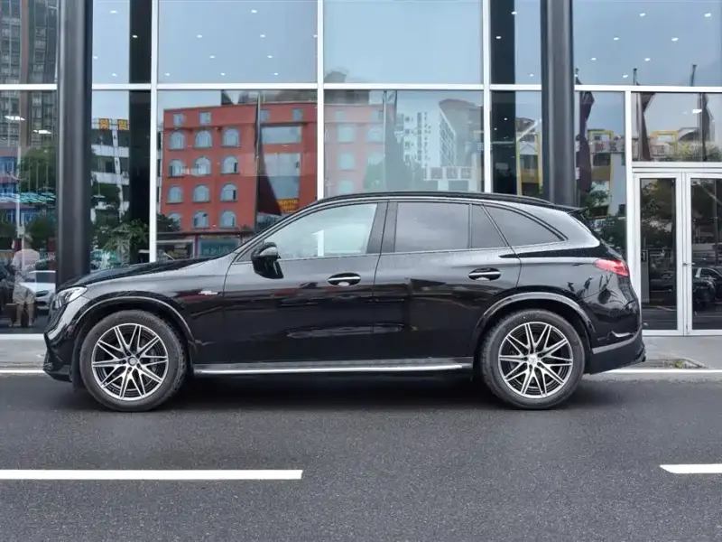 Mercedes-Benz GLC AMG