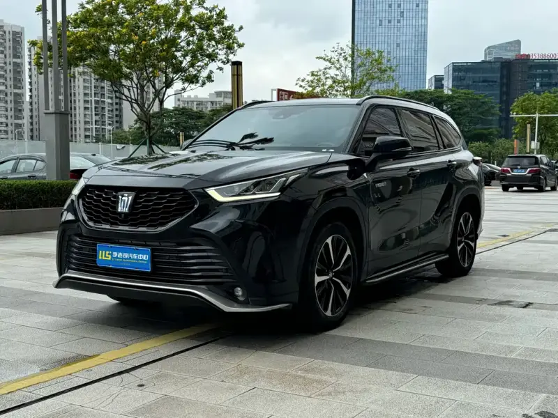 Toyota Crown Kluger