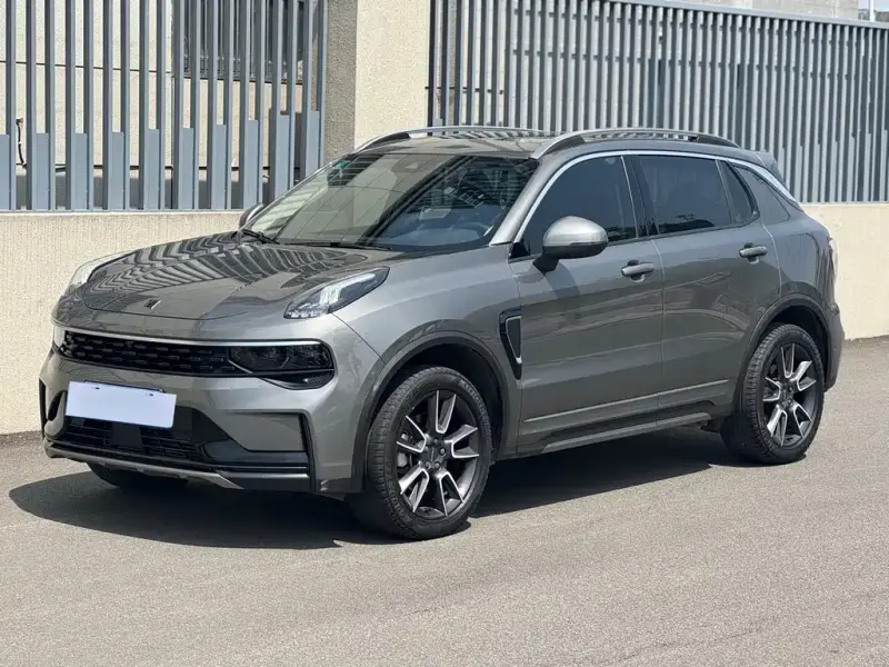 Lynk & Co 01