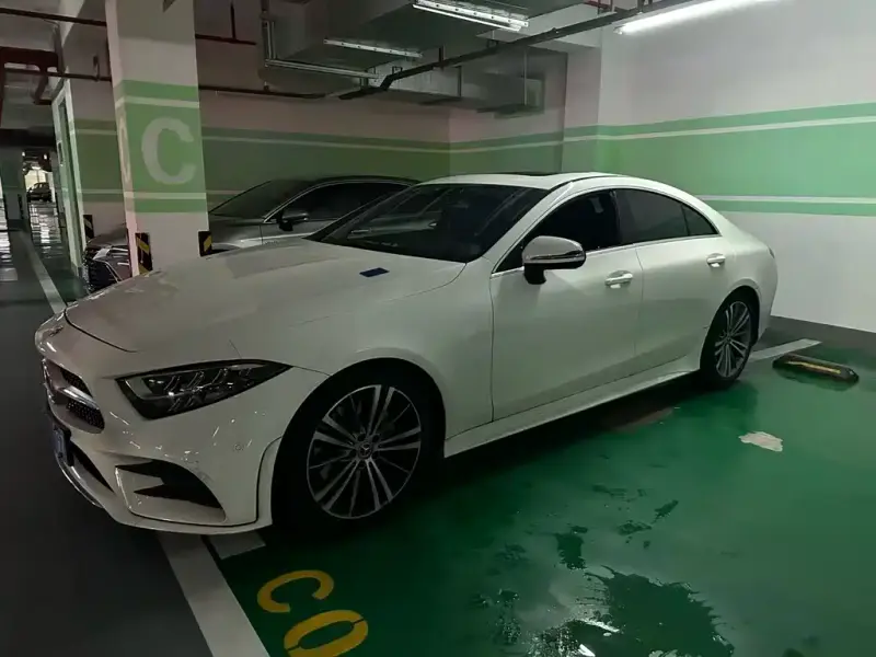 Mercedes-Benz CLS