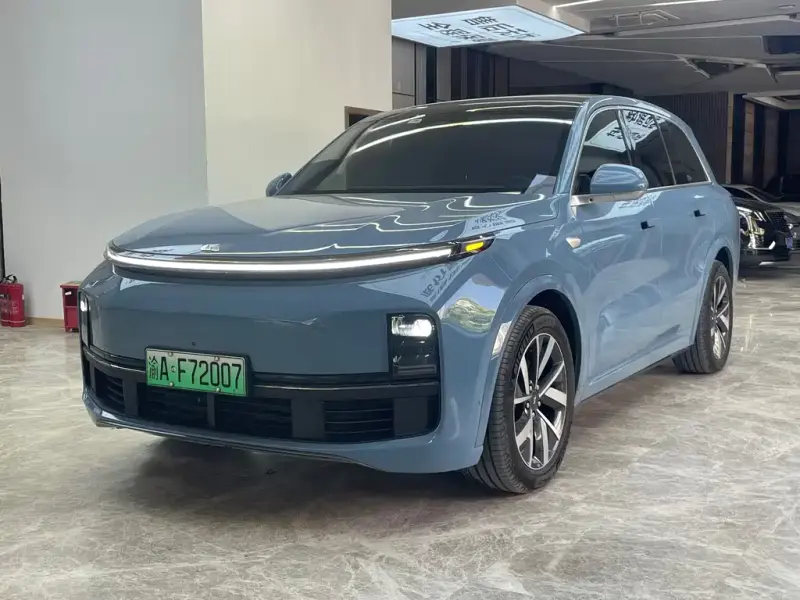 Li Auto L8