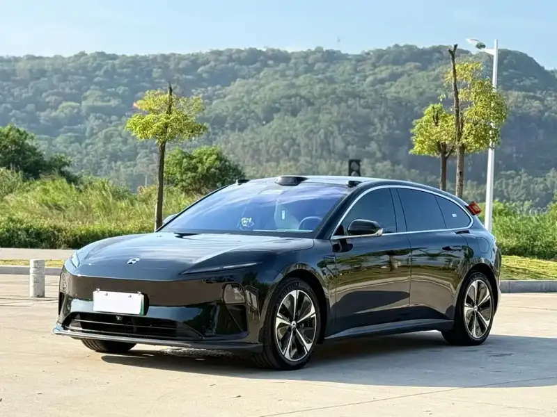 NIO ET5T