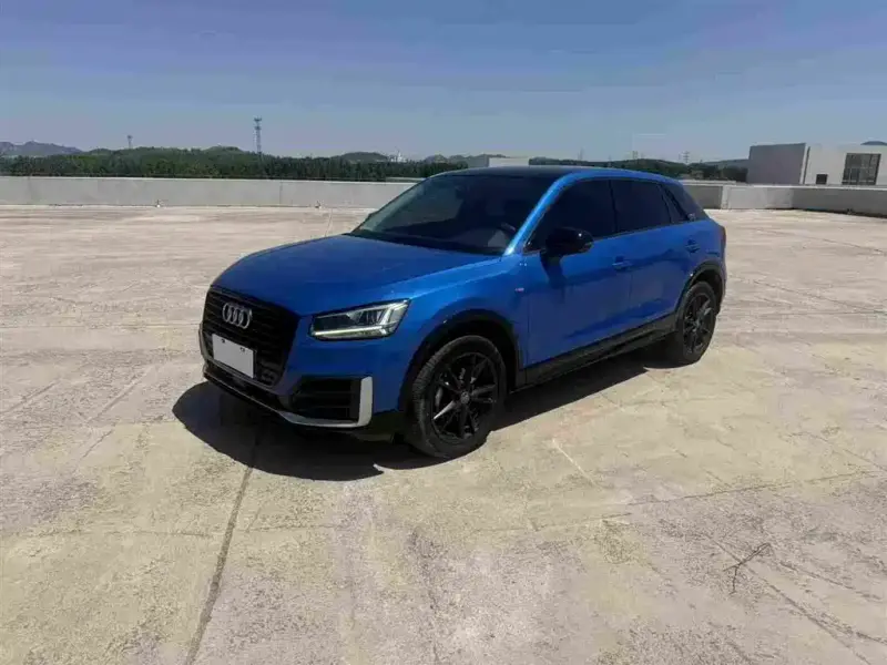 Audi Q2L