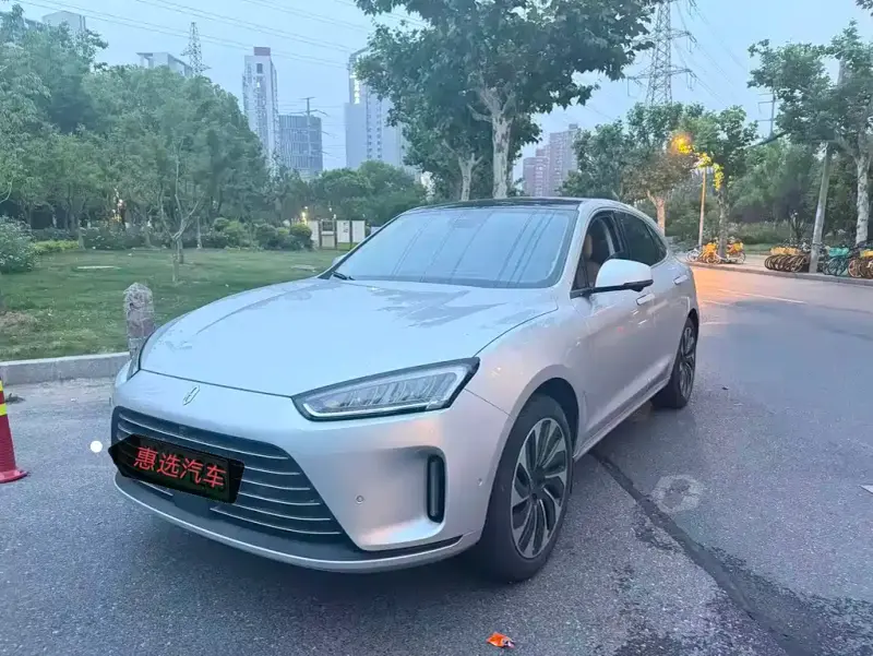 AITO M5