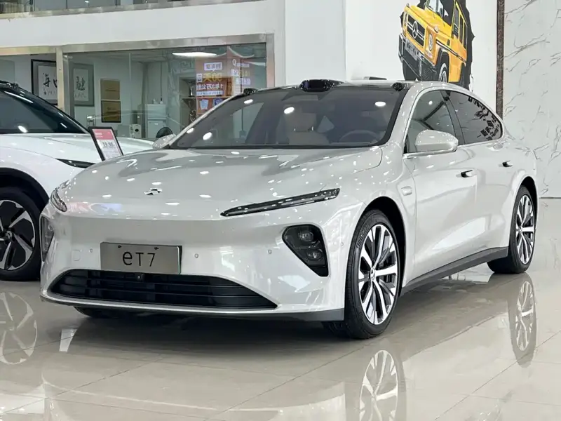 NIO ET7