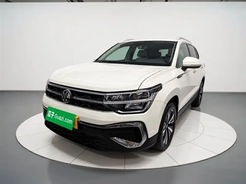 Volkswagen Tharu
