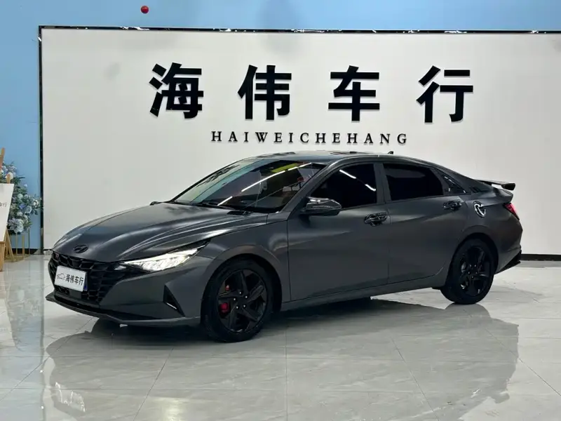 Hyundai Elantra