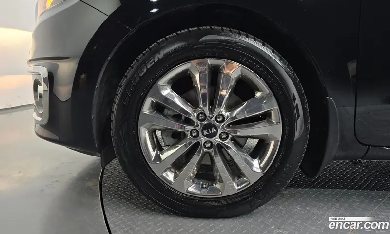 Kia Carnival (Canival)