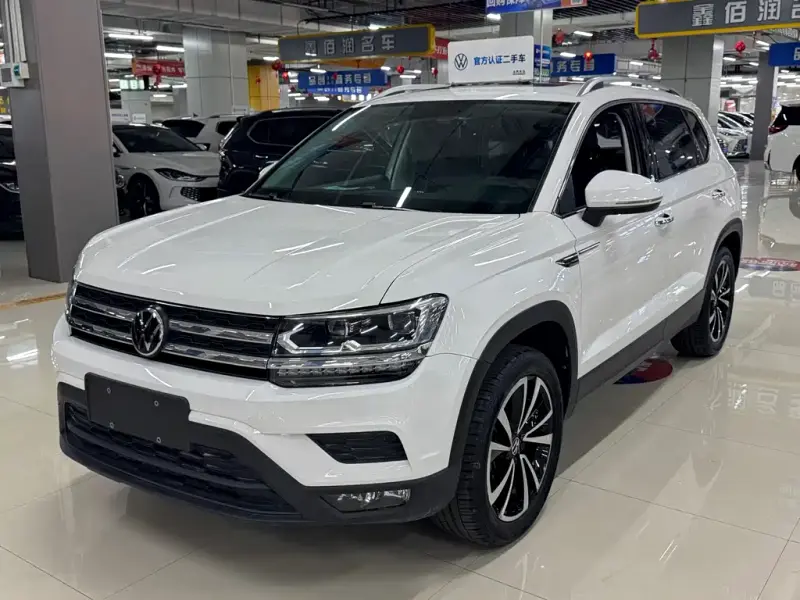 Volkswagen Tharu
