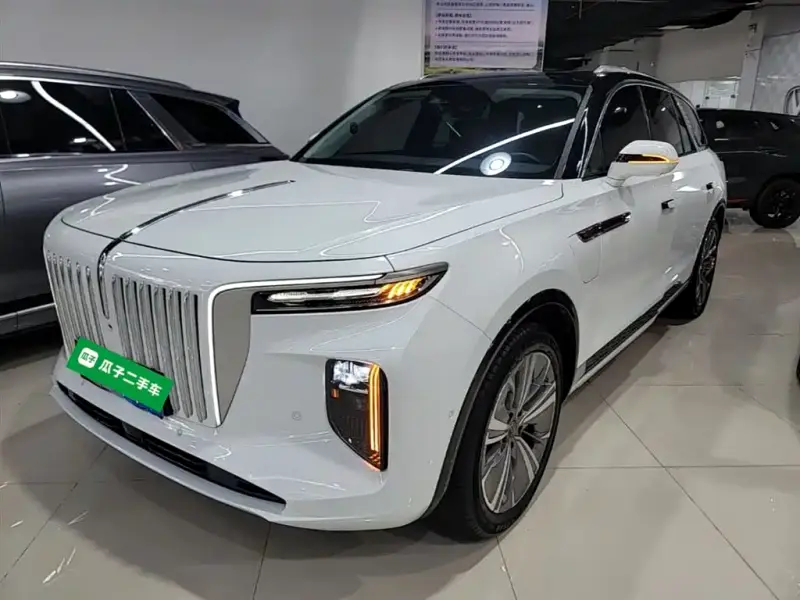 Hongqi E-HS9