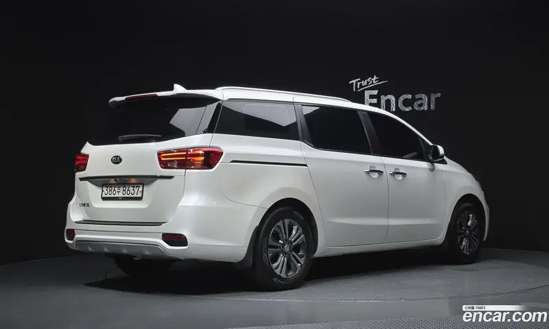 Kia Carnival (Canival)