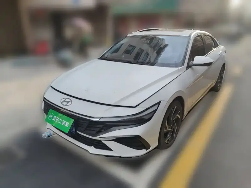 Hyundai Elantra