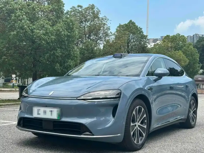 Luxeed Zhijie R7