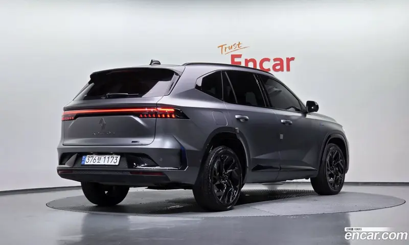 Renault-KoreaSamsung Koleos L (Grand Koleos)