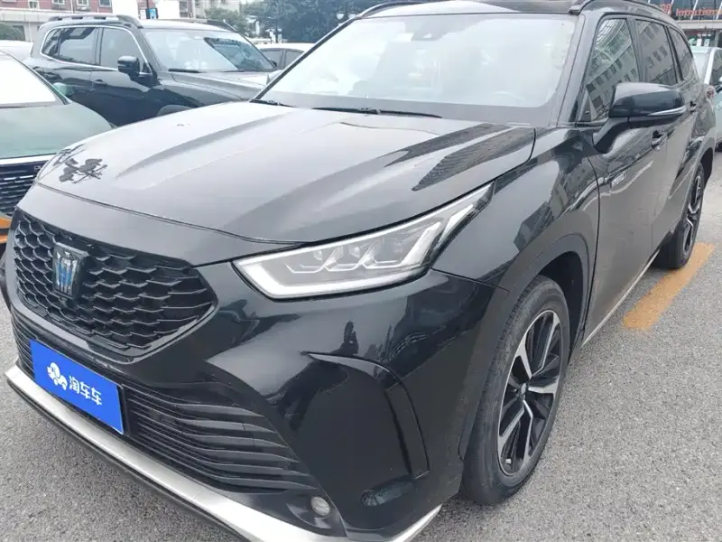 Toyota Crown Kluger