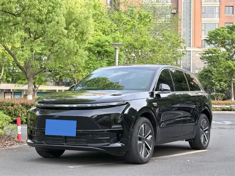 Li Auto L6