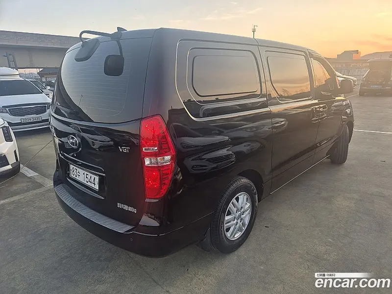 Hyundai H-1 (Starex)