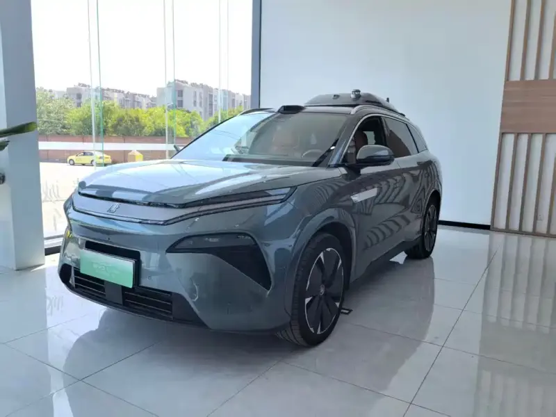 BYD Tang L