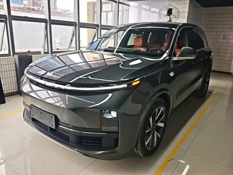 Li Auto L8