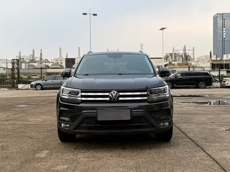 Volkswagen Tharu