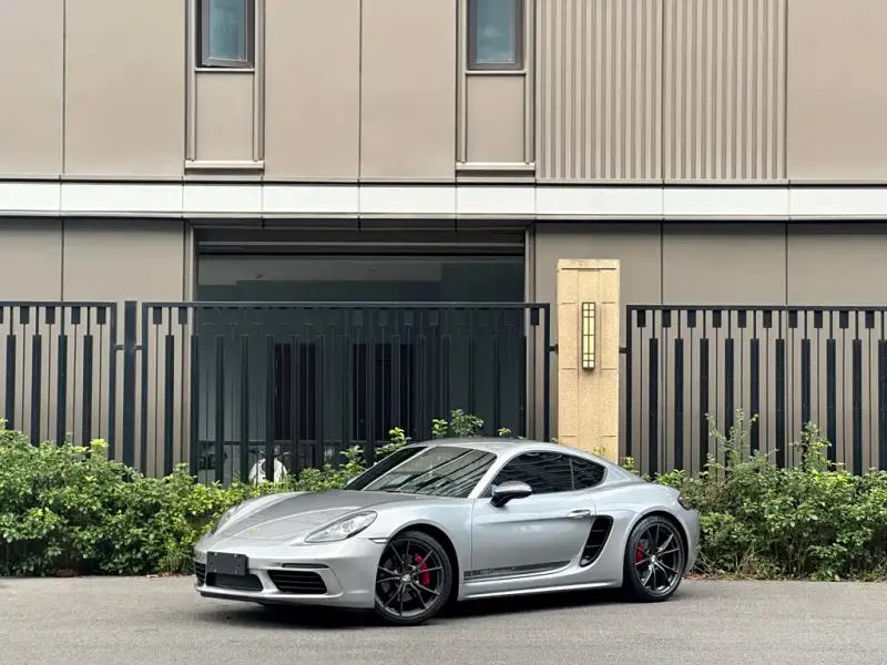 Porsche 718