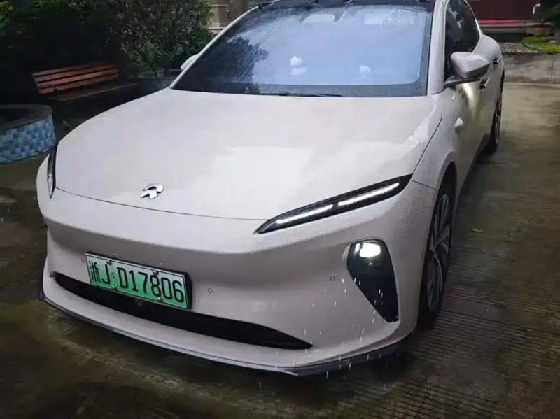 NIO ET5