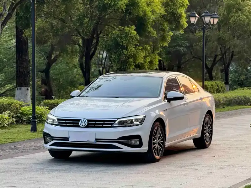 Volkswagen Lamando