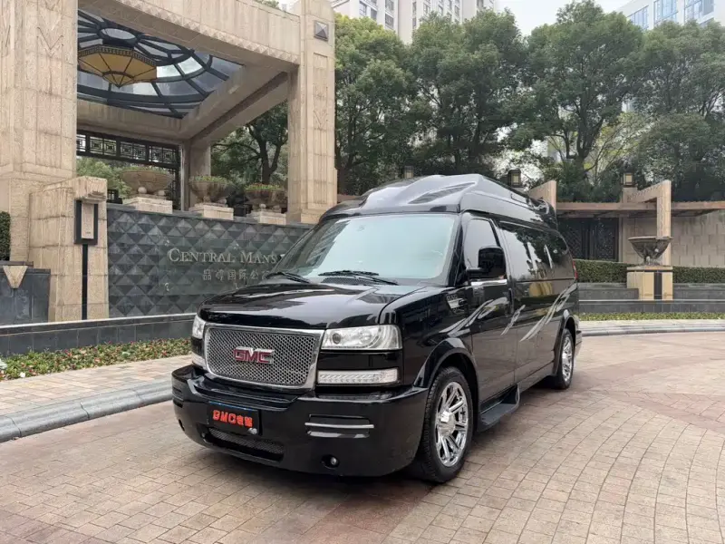 GMC Savana