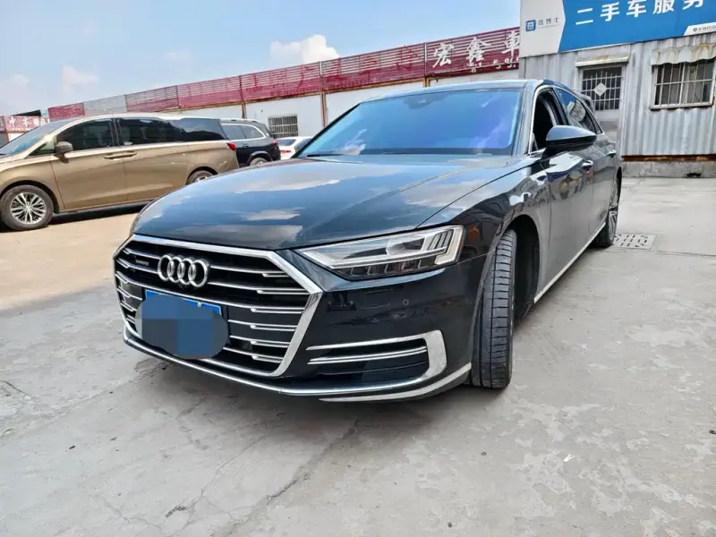 Audi A8