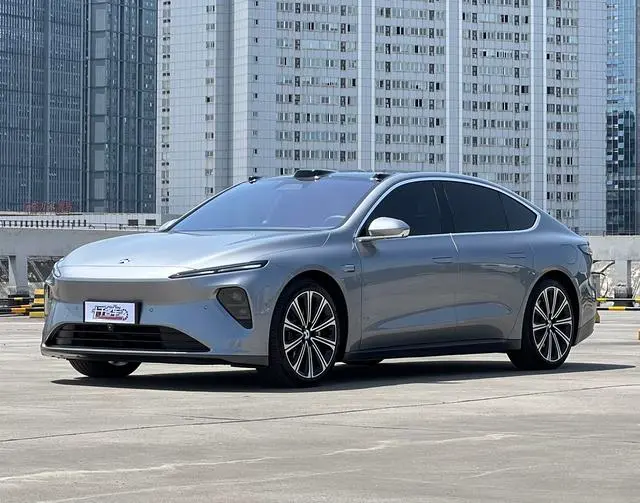 NIO ET7