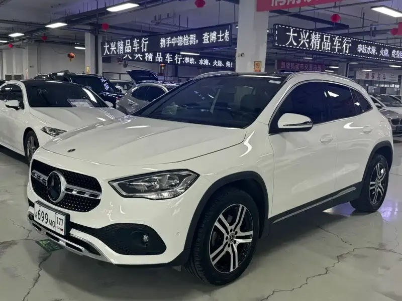 Mercedes-Benz GLA