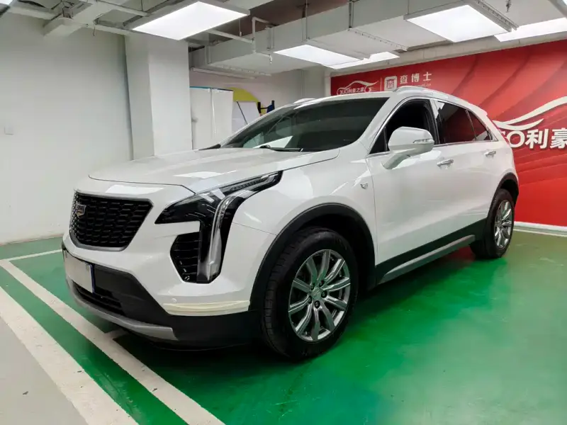 Cadillac XT4