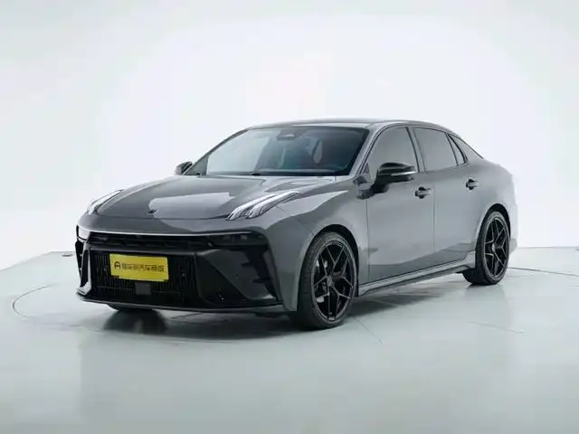 Lynk & Co 03