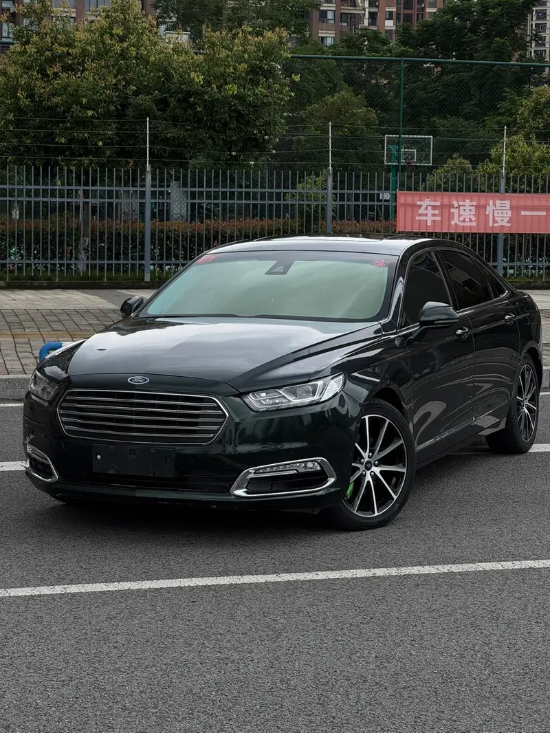 Ford Taurus