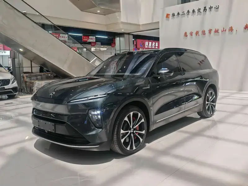 NIO ES8