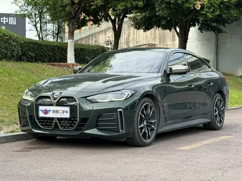 BMW i4