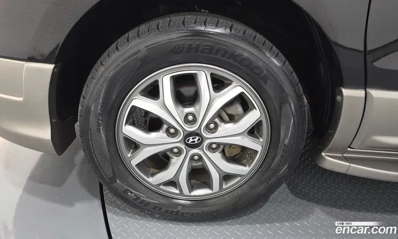 Hyundai H-1
