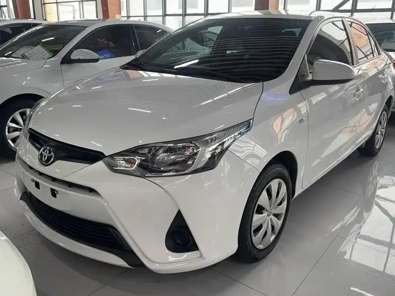 Toyota Yaris L