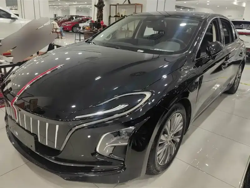 Hongqi E-QM5