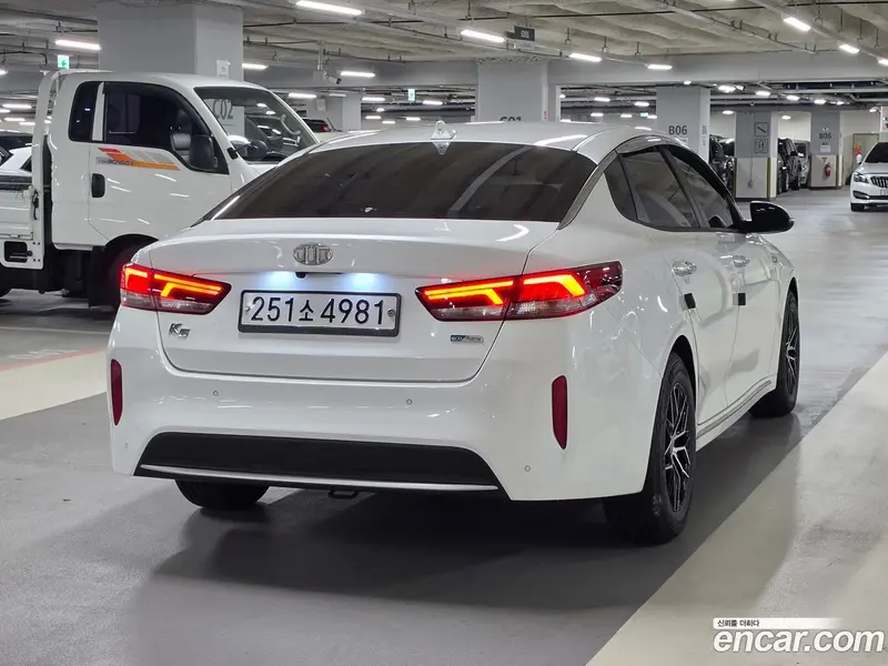 Kia K5