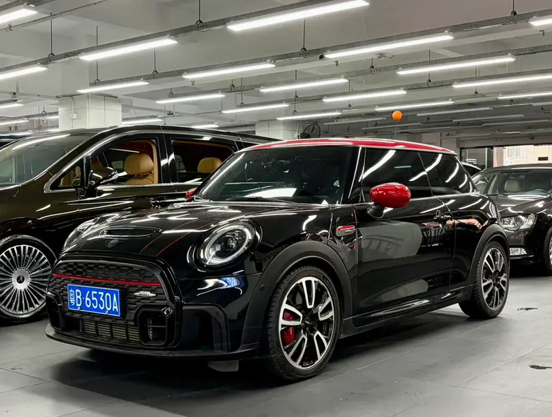 MINI JCW